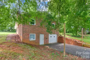 382 Wildwood Cir, Taylorsville, NC 28681 - Photo 32