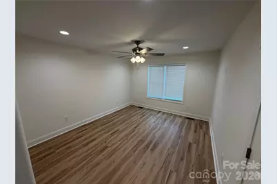 302 E Boyd Street #Unit D, Maiden, NC 28650 - Photo 6