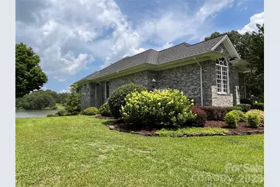747 Shoreline Drive, Lancaster, SC 29720 - Photo 10