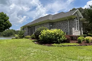 747 Shoreline Dr, Lancaster, SC 29720 - Photo 10