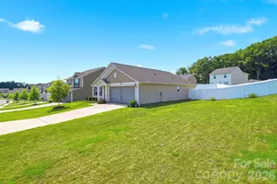 3306 Brighton Dr, Gastonia, NC 28052 - Photo 2