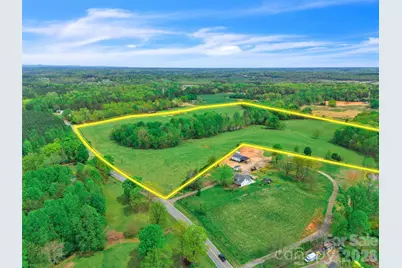 1376 Lowrance Road, Catawba, NC 28609 - Photo 4