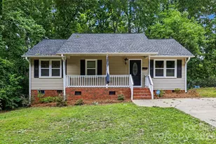 308 Kershaw St, Lancaster, SC 29720 - Photo 2