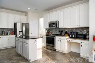 11018 Royal Colony Dr, Waxhaw, NC 28173 - Photo 12