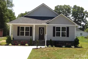 339 W 11th St, Oakboro, NC 28129 - Photo 1