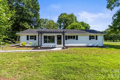 1125 Rembrandt Drive SW, Concord, NC 28027 - Photo 2