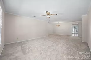 245 Pointe Cir, Rock Hill, SC 29732 - Photo 4