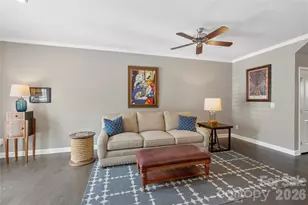 2023 Sage Park Dr, Charlotte, NC 28217 - Photo 16