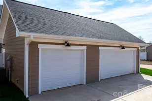 2115 24th St Ln SE, Hickory, NC 28602 - Photo 24