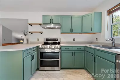 100 Carriage Hill Drive, Morganton, NC 28655 - Photo 14