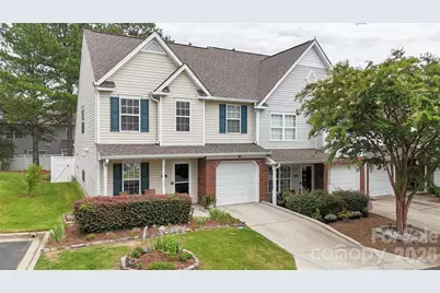 806 Rock Lake Glen, Fort Mill, SC 29715 - Photo 4