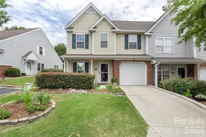 806 Rock Lake Glen, Fort Mill, SC 29715 - Photo 2