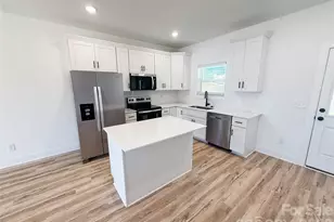 201 E Rice St, Landis, NC 28088 - Photo 2