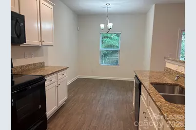 7617 Malden Park Drive, Charlotte, NC 28215 - Photo 10