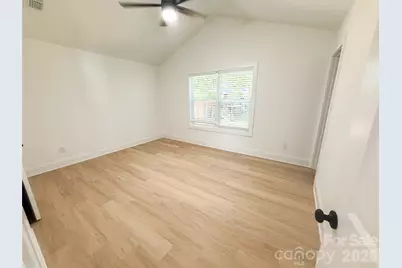 205 E Rice Street, Landis, NC 28088 - Photo 4