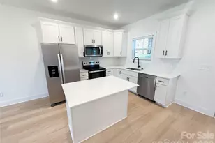 205 E Rice St, Landis, NC 28088 - Photo 2