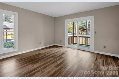 520 Courtwood Lane #8, Hendersonville, NC 28739 - Photo 6