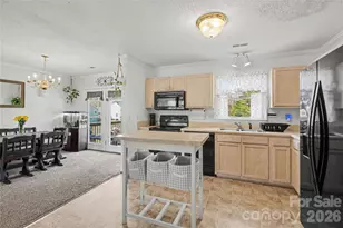 3904 Riverdale Rd, Greensboro, NC 27406 - Photo 4