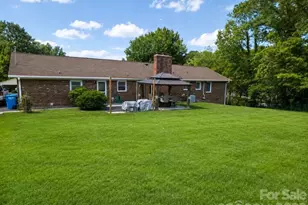 615 Fernwood Dr, Albemarle, NC 28001 - Photo 2