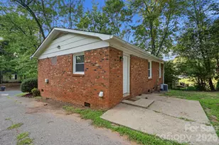 6805 Deanwood Pl, Charlotte, NC 28217 - Photo 18
