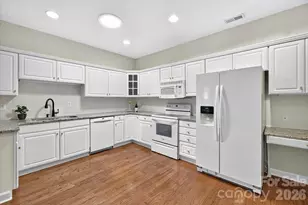 8363 Olde Troon Dr, Charlotte, NC 28277 - Photo 12