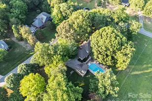 103 Chateau Dr, Gastonia, NC 28056 - Photo 40