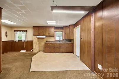 1302 W Gold Street Extension, Kings Mountain, NC 28086 - Photo 12
