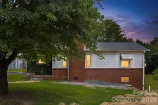 1302 W Gold Street Ext, Kings Mountain, NC 28086 - Photo 6