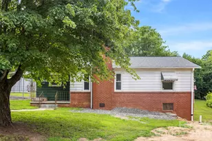 1302 W Gold Street Ext, Kings Mountain, NC 28086 - Photo 4