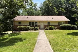 14 Valle Vista Dr, Asheville, NC 28804 - Photo 1