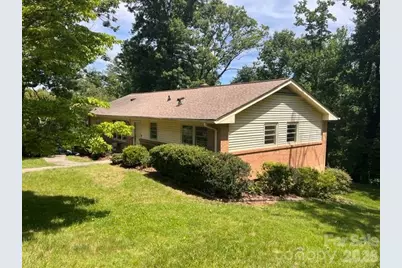 14 Valle Vista Drive, Asheville, NC 28804 - Photo 2