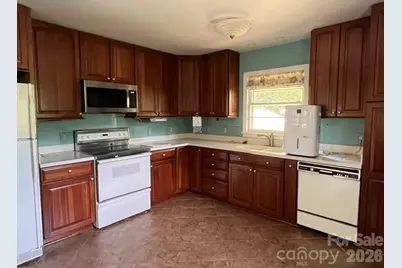 14 Valle Vista Drive, Asheville, NC 28804 - Photo 4