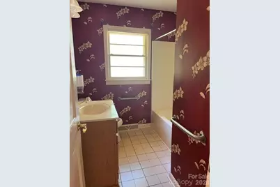 14 Valle Vista Drive, Asheville, NC 28804 - Photo 10
