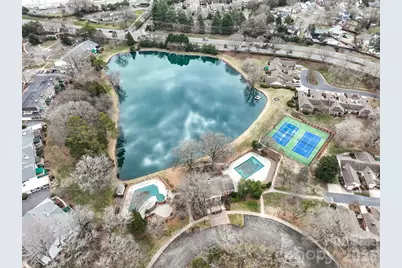 7034 Quail Hill Road, Charlotte, NC 28210 - Photo 2