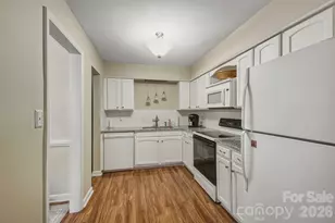 7034 Quail Hill Rd, Charlotte, NC 28210 - Photo 6