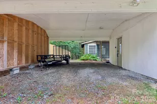 61 Bo Diddly Ln, Cedar Mountain, NC 28718 - Photo 42