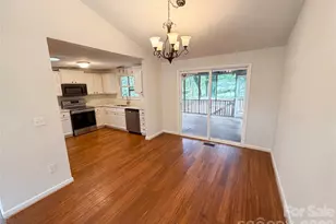 7827 Mallen Dr, Charlotte, NC 28212 - Photo 6