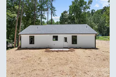 1733 Rollingwood Drive, Kannapolis, NC 28081 - Photo 2