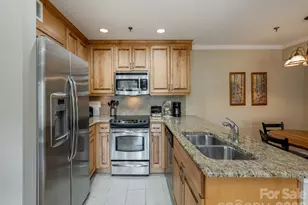 208 Bowling Park Rd, Asheville, NC 28803 - Photo 12