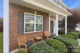197 Roanoke Rd, Fletcher, NC 28732 - Photo 2