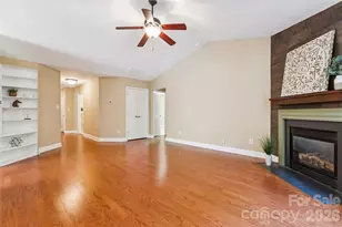 1826 Wilburn Park Ln NW, Charlotte, NC 28269 - Photo 6