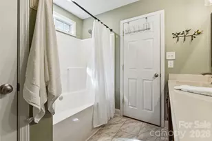 1826 Wilburn Park Ln NW, Charlotte, NC 28269 - Photo 20