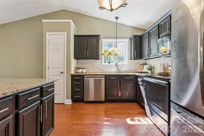 1826 Wilburn Park Lane NW, Charlotte, NC 28269 - Photo 12