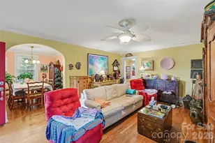 806 S Main Ave, Newton, NC 28658 - Photo 8