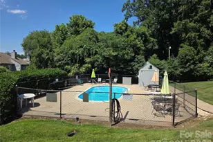 100 Willow Run Dr, Gastonia, NC 28056 - Photo 8