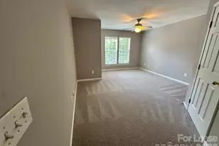 12770 Bullock Greenway Blvd, Charlotte, NC 28277 - Photo 12