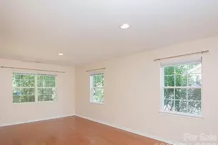 17 Pinecrest Dr, Asheville, NC 28803 - Photo 8