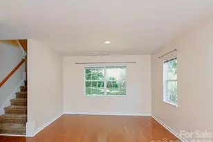 17 Pinecrest Dr, Asheville, NC 28803 - Photo 4