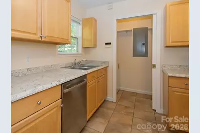 17 Pinecrest Drive, Asheville, NC 28803 - Photo 12