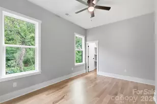 1106 Brookhurst Dr, Charlotte, NC 28205 - Photo 34